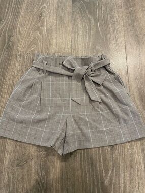 LOFT Gray Plaid Paperbag Belted Pleated Women's Shorts Size 6
